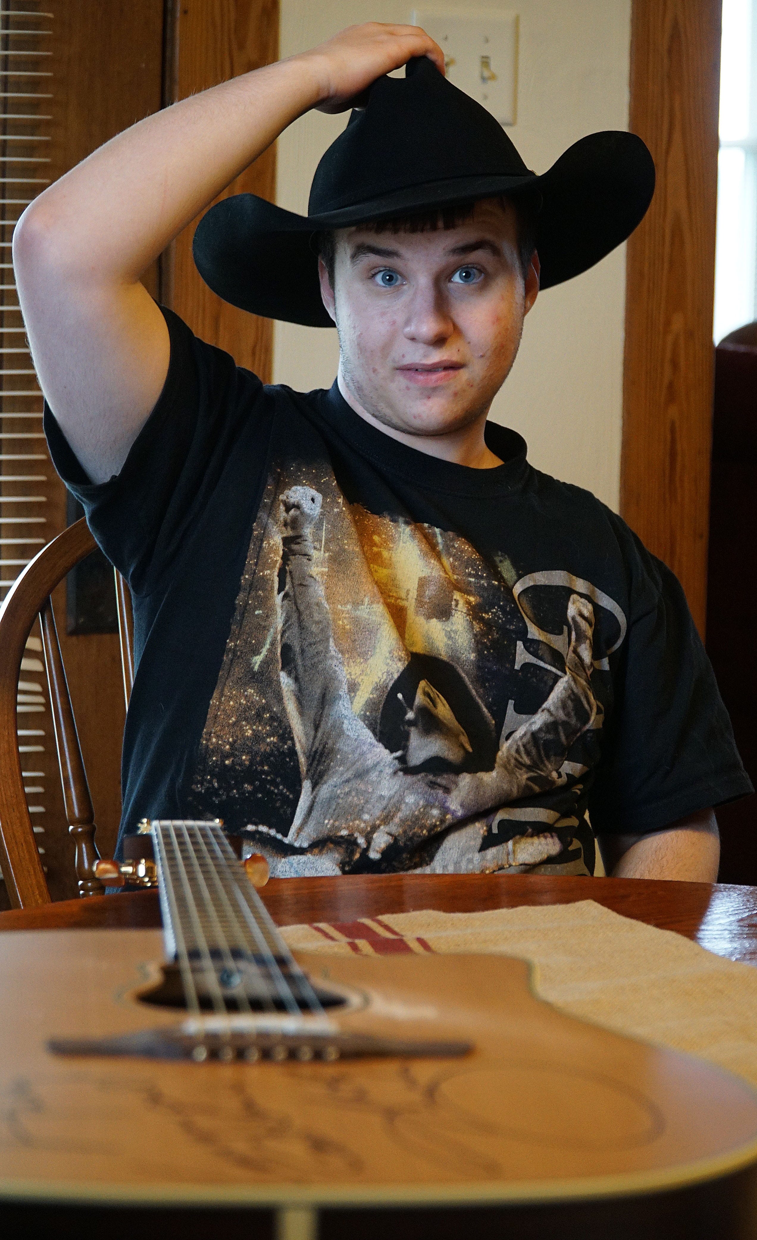 garth brooks hat